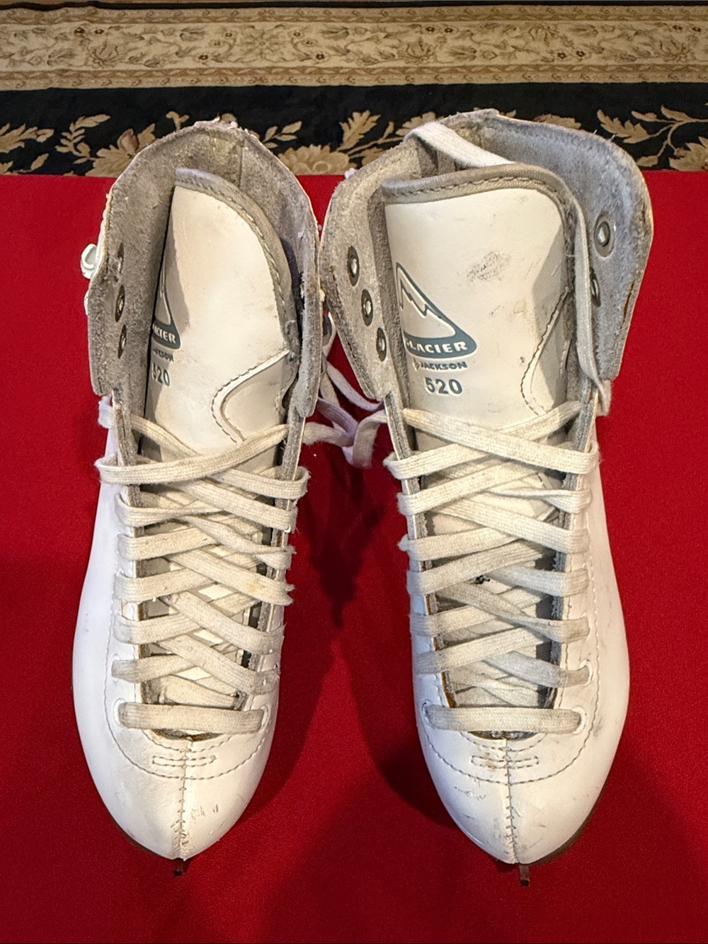 Glacier 520 White Kids Lace-Up Figure skates